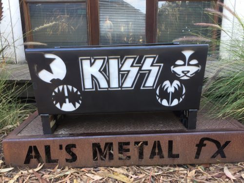 FLAT PACK KISS Fire Pit